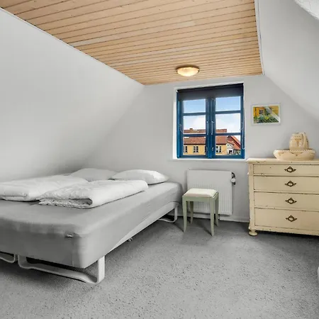 Appartement 3 Bedroom In Allinge-Sandvig